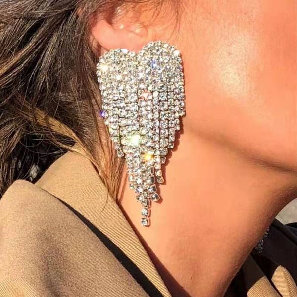 diamonds heart tassel dangle earrings for women luxury alloy crystal chandelier earrings love gift for girlfriend two colors golden silver
diamonds heart tassel dangle earrings for women luxury alloy crystal chandelier earrings love gift for girlfriend two colors golden silver