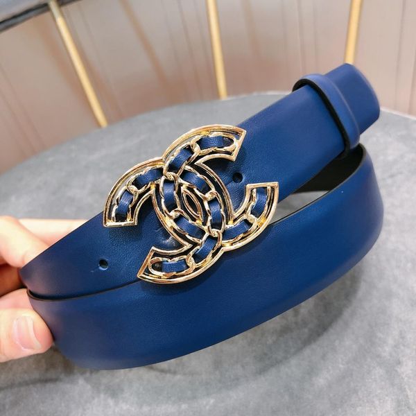2020 new women's leather belt, designer made luxury high-quality colored crystal buckle to provide parcel post for women, Black;brown
2020 new women's leather belt, designer made luxury high-quality colored crystal buckle to provide parcel post for women, Black;brown