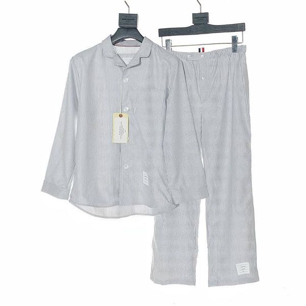 pure cotton light blue pinstriped two piece suit pajamas sets homewear relaxed-fit men's women's sleepwear nightgown, Black;red
pure cotton light blue pinstriped two piece suit pajamas sets homewear relaxed-fit men's women's sleepwear nightgown, Black;red