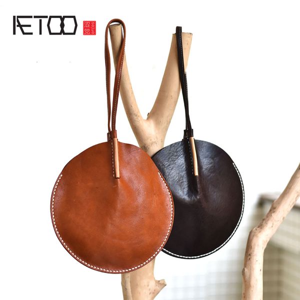 aetoo original design sense leather round hand bag small bag layer leather coin purse chinese national style personality
aetoo original design sense leather round hand bag small bag layer leather coin purse chinese national style personality