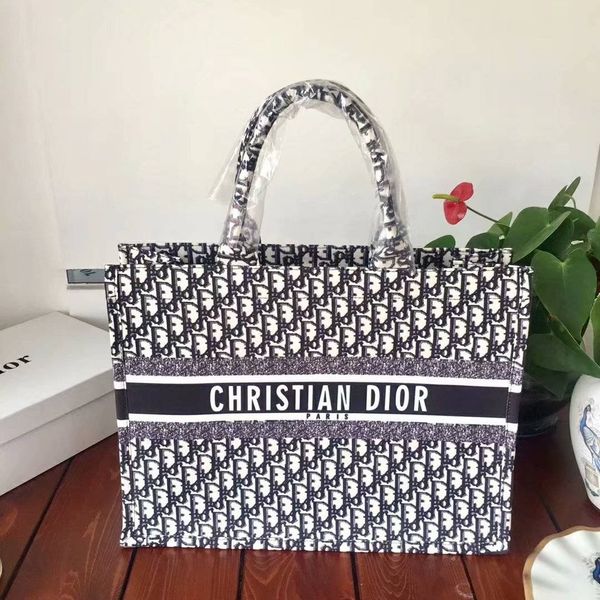 2020 new casual tote women shoulder bags leather women bags female handbags fashion crossbody bags #13;christian dior 02
2020 new casual tote women shoulder bags leather women bags female handbags fashion crossbody bags #13;christian dior 02