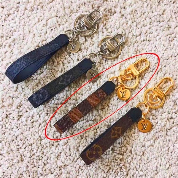 2020 fashion brand key chain gift men and women souvenir car bags accessories with boxes, Silver
2020 fashion brand key chain gift men and women souvenir car bags accessories with boxes, Silver