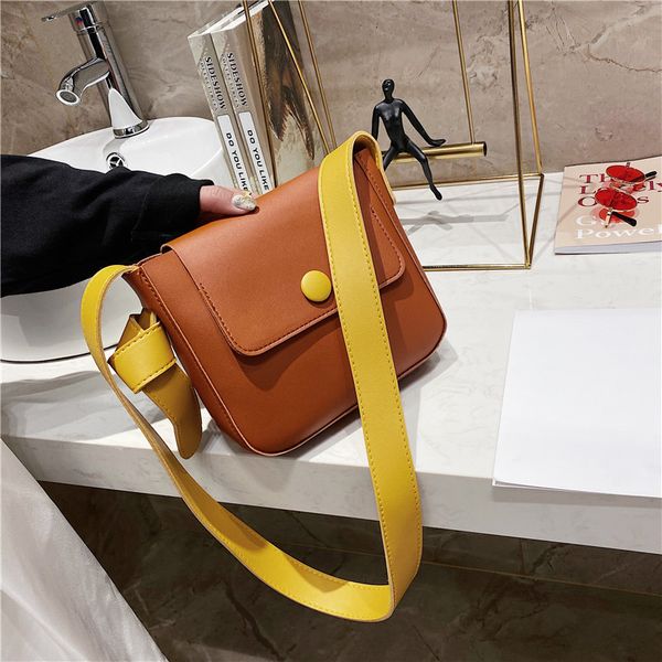 2020 summer new fashion broadband small square bag fashion hit color wild shoulder bag diagonal small
2020 summer new fashion broadband small square bag fashion hit color wild shoulder bag diagonal small