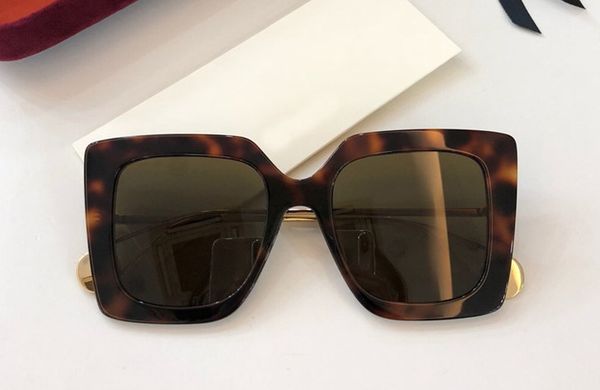 women man square sunglasses clear glitter frame grey fashion sunglasses for new with box numgg181227-92, White;black
women man square sunglasses clear glitter frame grey fashion sunglasses for new with box numgg181227-92, White;black