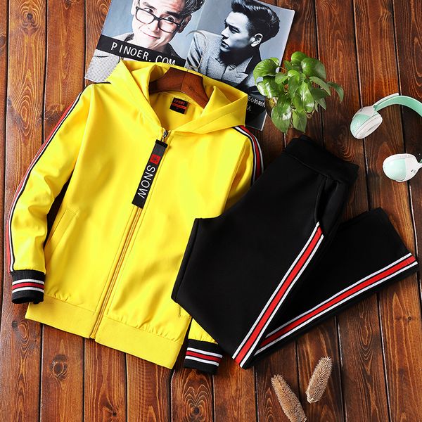 autumn men sportswear tracksuit zip up hoodie jacket loose sweatpants casual jogger running workout outfit set sweat sport suit, Black;blue
autumn men sportswear tracksuit zip up hoodie jacket loose sweatpants casual jogger running workout outfit set sweat sport suit, Black;blue