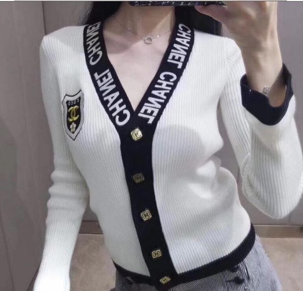2019 women 039 knit tee autumn and winter new v collar coloured long leeve knitted letter embroidery bottom knitted woman hipping, White
2019 women 039 knit tee autumn and winter new v collar coloured long leeve knitted letter embroidery bottom knitted woman hipping, White