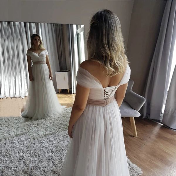 elegant a line garden wedding dresses off the shoulder sleeveless soft tulle wedding gowns formal lace-up bride dress, White
elegant a line garden wedding dresses off the shoulder sleeveless soft tulle wedding gowns formal lace-up bride dress, White