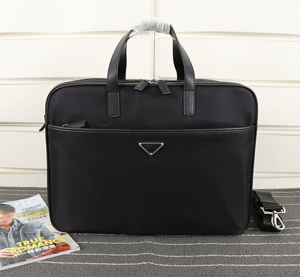 p v407snew bag space to meet daily necessities lightweight fabrics soft and comfortable necessities for men and women 
p v407snew bag space to meet daily necessities lightweight fabrics soft and comfortable necessities for men and women