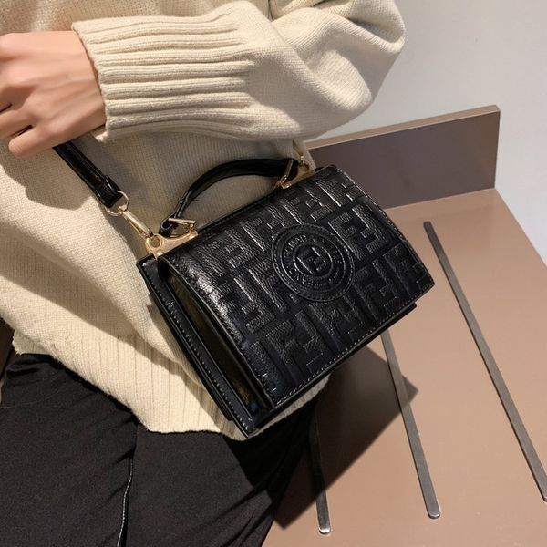 foreign trade package fashion letter small square bag 2019 new retro embossed handbag trend ladies shoulder messenger bags, Black
foreign trade package fashion letter small square bag 2019 new retro embossed handbag trend ladies shoulder messenger bags, Black