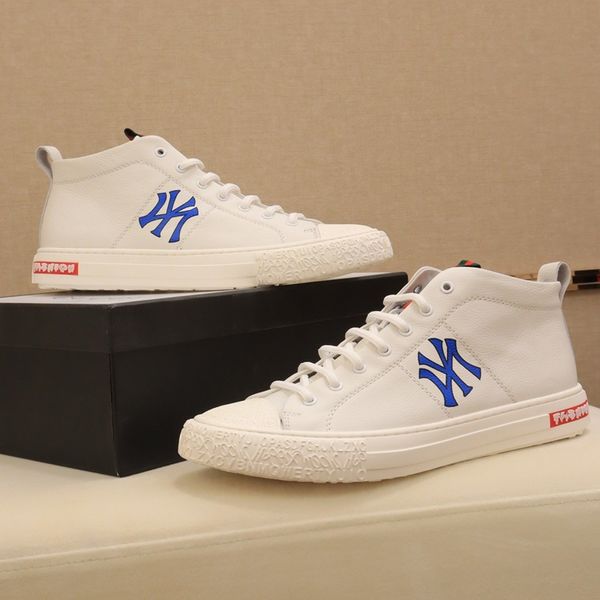 q3 fashion luxury casual men's shoes outdoor sports running travel men's shoes original box packaging fast delivery, Black
q3 fashion luxury casual men's shoes outdoor sports running travel men's shoes original box packaging fast delivery, Black