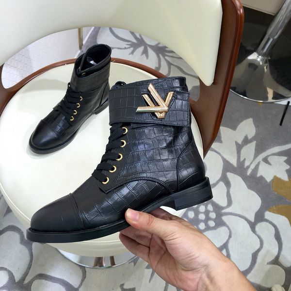 fashion luxury designers women boots women boot girls luxury shoes with studded spikes party boots winter ing
fashion luxury designers women boots women boot girls luxury shoes with studded spikes party boots winter ing