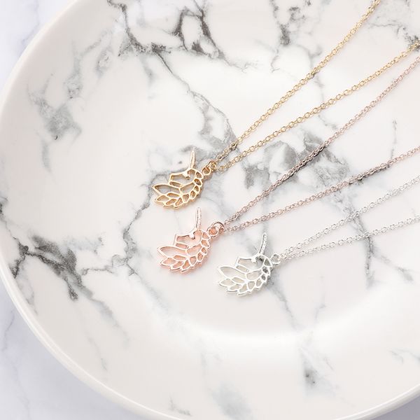 european american hollow horse head necklace gold silver rose gold unicorn personality lucky jewelry necklace for lady
european american hollow horse head necklace gold silver rose gold unicorn personality lucky jewelry necklace for lady