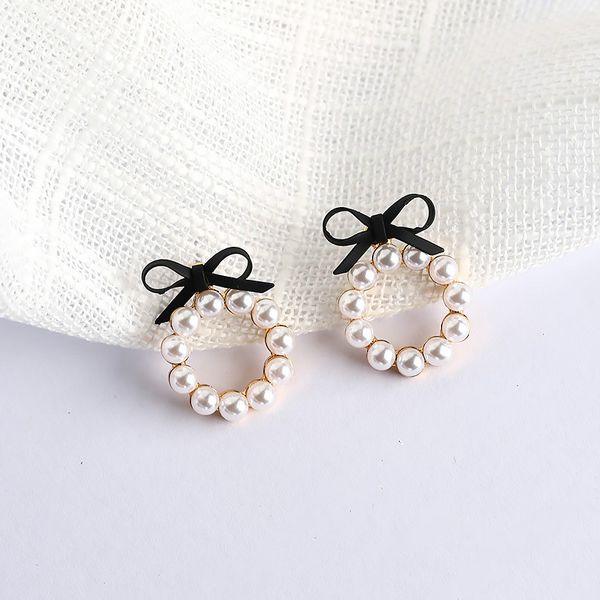 классический bowknot акриловые женщины серьги стержня милые девушки bow tie pearl уха коты мода ювелирные изделия женщин аксессуары серьги р, Golden;silver
классический bowknot акриловые женщины серьги стержня милые девушки bow tie pearl уха коты мода ювелирные изделия женщин аксессуары серьги р, Golden;silver