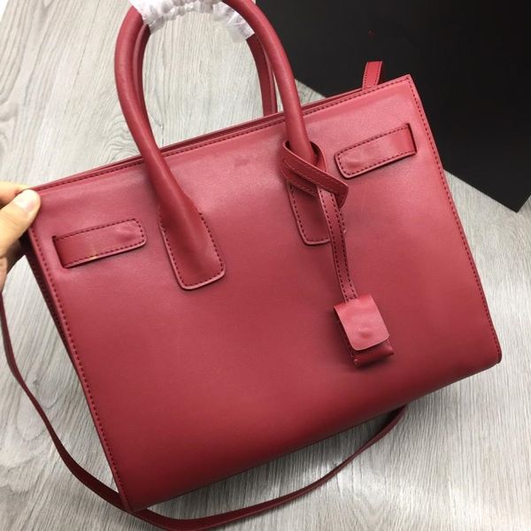 women bags genuine leather handbag black quilted chain bag lady sacs de marque de luxe en cuir veritable femme
women bags genuine leather handbag black quilted chain bag lady sacs de marque de luxe en cuir veritable femme