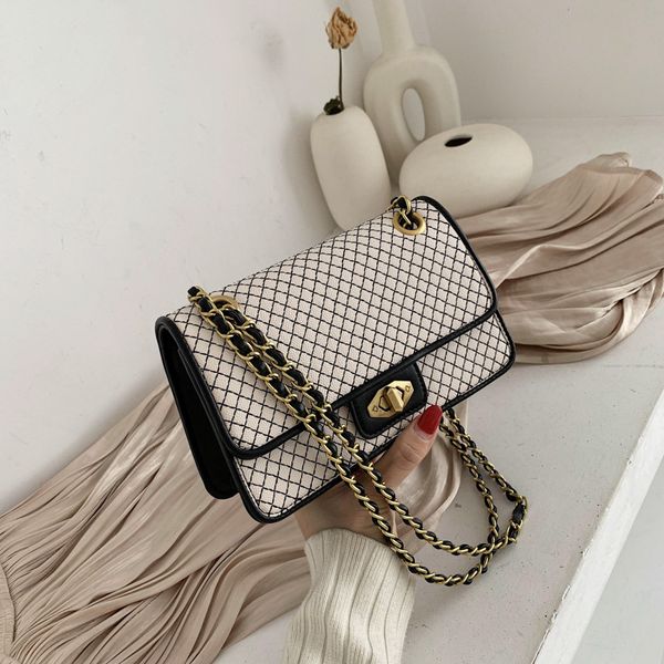 урожай ретро цепи малых лепестковых сумки женщина crossbody сумка мода solid color плечо сумка lady сумка кошельки
урожай ретро цепи малых лепестковых сумки женщина crossbody сумка мода solid color плечо сумка lady сумка кошельки
