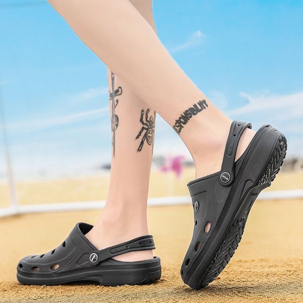 2020 new runner water shoes beach sports slippers sandals hole breathable designer for women men casual slip on sneakers 36-49 041, Black 
2020 new runner water shoes beach sports slippers sandals hole breathable designer for women men casual slip on sneakers 36-49 041, Black