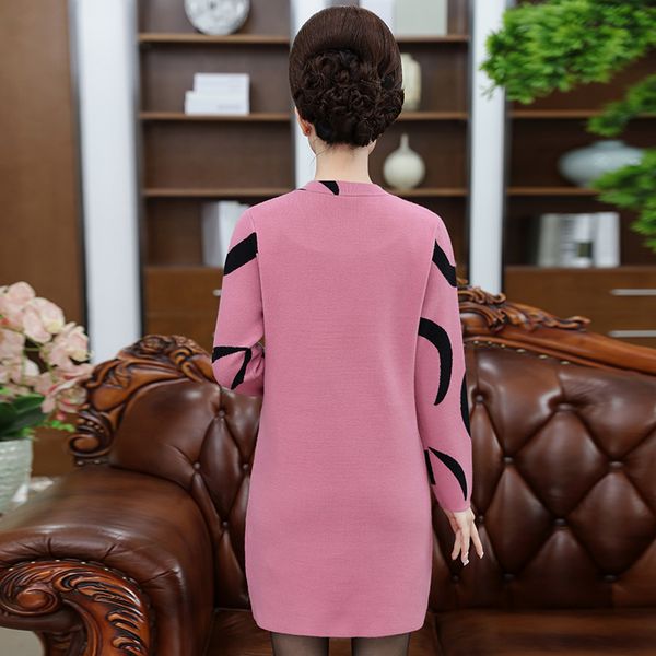 middle-aged 2020 women's winter loose dress in the long section of the mother fitted sweater thick warm cardigan, White;black
middle-aged 2020 women's winter loose dress in the long section of the mother fitted sweater thick warm cardigan, White;black