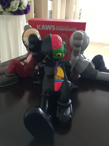 hot 16inch 0.9kg originalfake kaws вскрытый кукла companion сидячего положения рисунок с оригинальным box kaws фигурка модели украшения г
hot 16inch 0.9kg originalfake kaws вскрытый кукла companion сидячего положения рисунок с оригинальным box kaws фигурка модели украшения г