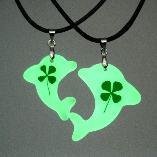 fashion dolphin lover's glowing necklaces real clover speicimen amber luminous resin valentine's day gifts pendants mix color with, Silver
fashion dolphin lover's glowing necklaces real clover speicimen amber luminous resin valentine's day gifts pendants mix color with, Silver