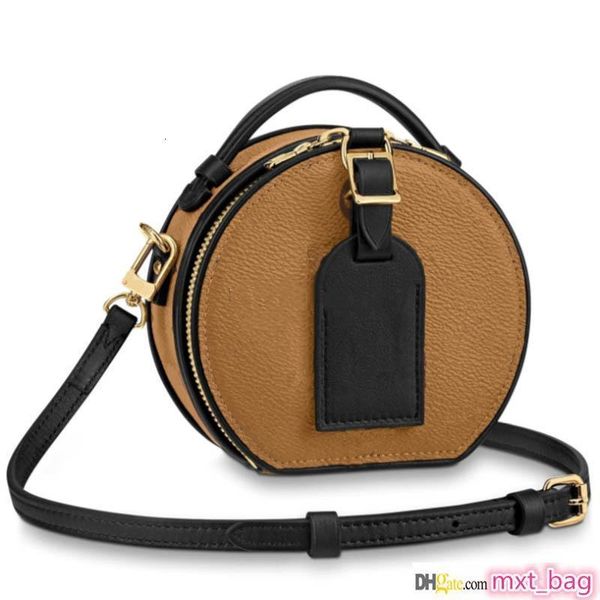 2019 бес весна холст круглый мешок плеча последние luxury седло мешок элегантный и очаровательный марочные женщины дизайнер сумка мягкая сум
2019 бес весна холст круглый мешок плеча последние luxury седло мешок элегантный и очаровательный марочные женщины дизайнер сумка мягкая сум