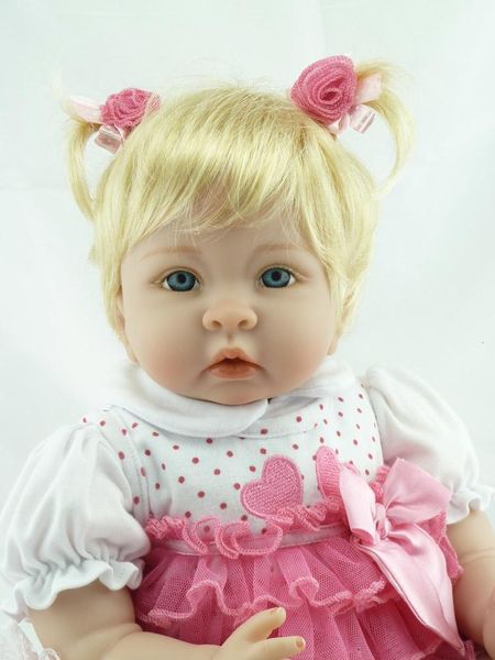 reborn baby doll 22 inch 55 cm silicone vinyl girl doll blond hair soft cloth body alive toddler baby chiristmas gift for kids y191211
reborn baby doll 22 inch 55 cm silicone vinyl girl doll blond hair soft cloth body alive toddler baby chiristmas gift for kids y191211