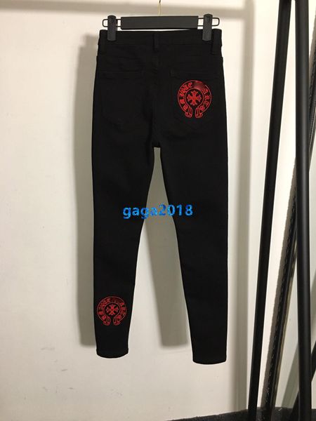 high end женщины девушки черные джинсовые брюки джинсы вышивка крестом письмо шаблон случайные тонкий карандаш брюки взлетно посадочной поло, Black;white 
high end женщины девушки черные джинсовые брюки джинсы вышивка крестом письмо шаблон случайные тонкий карандаш брюки взлетно посадочной поло, Black;white