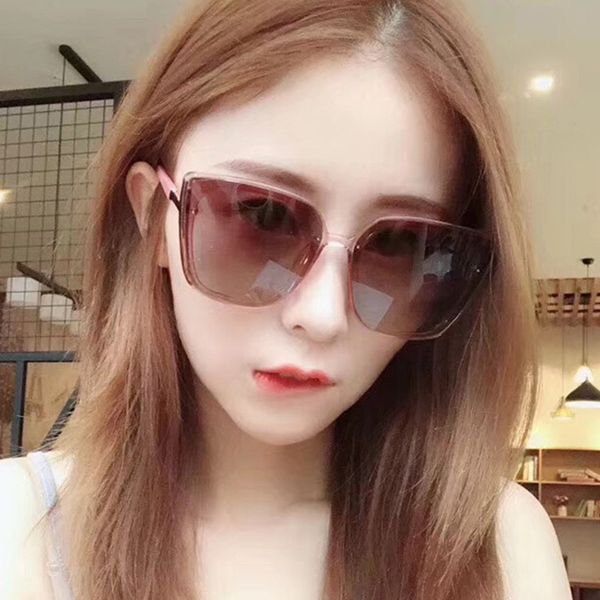 2020 classic square plastic gradient mens sunglasses brand designer vintage ocean beach anti-reflective women sun glasses uv400, White;black
2020 classic square plastic gradient mens sunglasses brand designer vintage ocean beach anti-reflective women sun glasses uv400, White;black