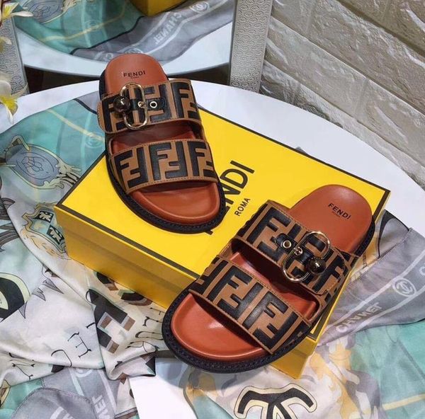 мужская женское designerluxury brandsandals сандалии слайд лето мода обувь пляжной обуви черные туфли тапочки флип-флоп box 2021913q
мужская женское designerluxury brandsandals сандалии слайд лето мода обувь пляжной обуви черные туфли тапочки флип-флоп box 2021913q