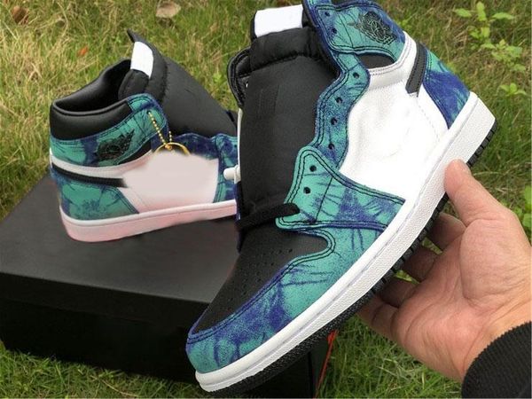 air aauthentic 1 high og retro wmns tie-dye basketball shoes white black aurora green woman man sports sneakers cd0461-100 with box
air aauthentic 1 high og retro wmns tie-dye basketball shoes white black aurora green woman man sports sneakers cd0461-100 with box