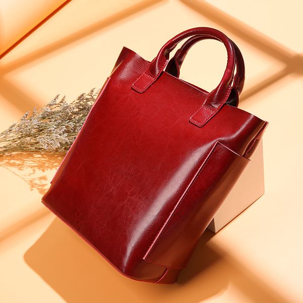 leather bucket bag 2020 new casual bag simple fashion shoulder diagonal leather portable ladies
leather bucket bag 2020 new casual bag simple fashion shoulder diagonal leather portable ladies