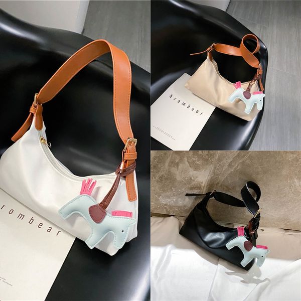 small shoulder women's 2020 fashion texture shoulder bag summer all-match magic stick armpit bag, White
small shoulder women's 2020 fashion texture shoulder bag summer all-match magic stick armpit bag, White