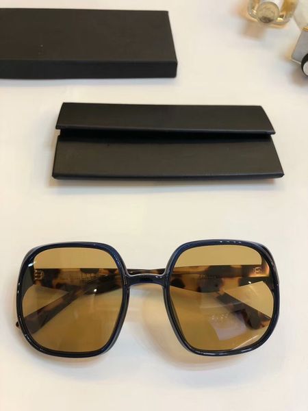 new nuance mens sunglasses men sun glasses women sunglasses fashion style protects eyes gafas de sol lunettes de soleil with box, White;black
new nuance mens sunglasses men sun glasses women sunglasses fashion style protects eyes gafas de sol lunettes de soleil with box, White;black