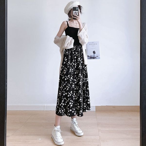 vintage floral print ruffle pleated long skirts summer women korean high waist streetwear drawstring elastic waist midi skirt, Black
vintage floral print ruffle pleated long skirts summer women korean high waist streetwear drawstring elastic waist midi skirt, Black