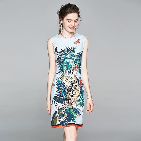 casual dresses 2021 fashion runway summer dress european tide women's sleeveless o-neck animal flower floral print knee-length, Black;gray
casual dresses 2021 fashion runway summer dress european tide women's sleeveless o-neck animal flower floral print knee-length, Black;gray