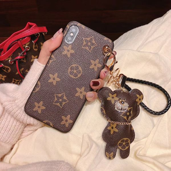 Square Print Lattice Leather Back Cover with Diamond Cartoon Bear Pendant Printed Flower Holster Phone Shell for iPhone XS Max XR 6s 8
Square Print Lattice Leather Back Cover with Diamond Cartoon Bear Pendant Printed Flower Holster Phone Shell for iPhone XS Max XR 6s 8