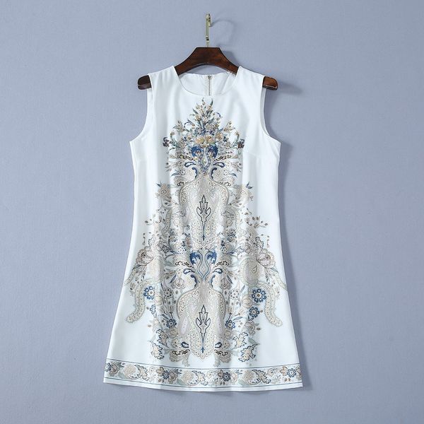 spring 2020 for european and american women's wear sleeveless heavy industry nail bead printing fashion tank dress, Black;gray
spring 2020 for european and american women's wear sleeveless heavy industry nail bead printing fashion tank dress, Black;gray