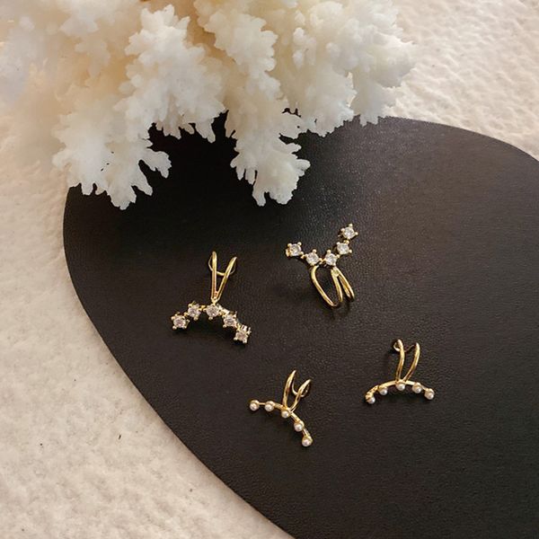 korean elegant cute metal zircon earring baroque pearl ear clips for women fashion circle no piercing fake cartilage ear jewelry, Silver
korean elegant cute metal zircon earring baroque pearl ear clips for women fashion circle no piercing fake cartilage ear jewelry, Silver