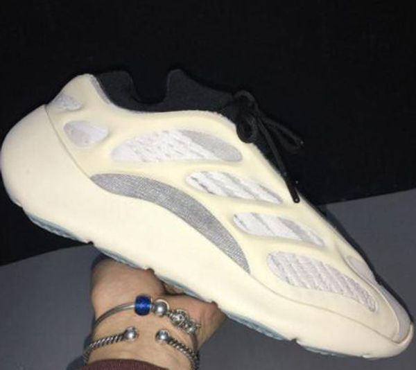 700 v3 alvah black azael running shoes glow in the dark wave runner men women sports sneakers
700 v3 alvah black azael running shoes glow in the dark wave runner men women sports sneakers