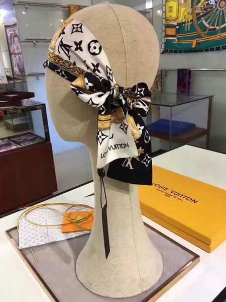 good qualtiy size 120x9cm summer headband brand french design scarf floral letter pattern printed silk scarves women gift a-252, Blue;gray
good qualtiy size 120x9cm summer headband brand french design scarf floral letter pattern printed silk scarves women gift a-252, Blue;gray