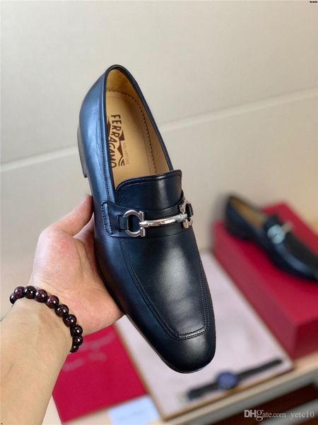 19ss роскошные бренды дизайн мужчины броги платье кожаные туфли мужской формальные туфли на шнуровке буллок бизнес мужчины оксфорды обувь ye, Black 
19ss роскошные бренды дизайн мужчины броги платье кожаные туфли мужской формальные туфли на шнуровке буллок бизнес мужчины оксфорды обувь ye, Black