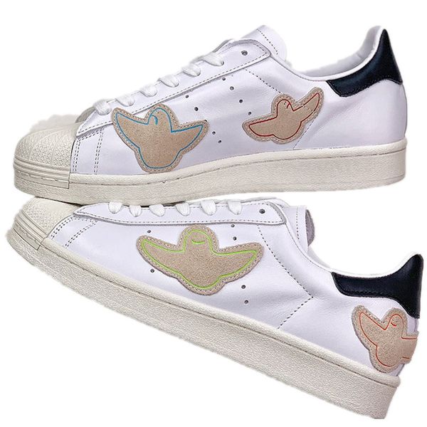 2020 new outdoor leather waterproof men's and women's casual shoes, solid color printing and peace dove fashion sneakers, comforta, Black
2020 new outdoor leather waterproof men's and women's casual shoes, solid color printing and peace dove fashion sneakers, comforta, Black