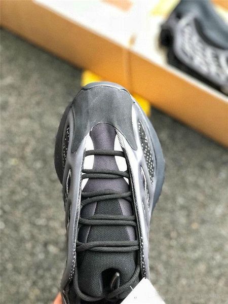 new 2020 azael 700 v3 utility black shoes glow in the dark kanye west 700 men womens running shoes
new 2020 azael 700 v3 utility black shoes glow in the dark kanye west 700 men womens running shoes