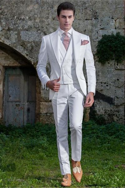 new one button white groom tuxedos peak lapel groomsmen mens wedding business prom suits (jacket+pants+vest+tie) 618, Black;gray
new one button white groom tuxedos peak lapel groomsmen mens wedding business prom suits (jacket+pants+vest+tie) 618, Black;gray
