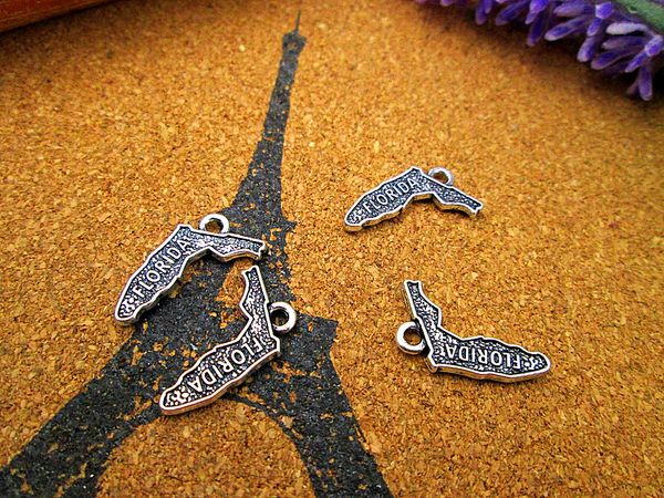 30pcs--florida charms antique tibetan silver florida charms pendants ,diy supplies 18 x15mm, Bronze;silver
30pcs--florida charms antique tibetan silver florida charms pendants ,diy supplies 18 x15mm, Bronze;silver