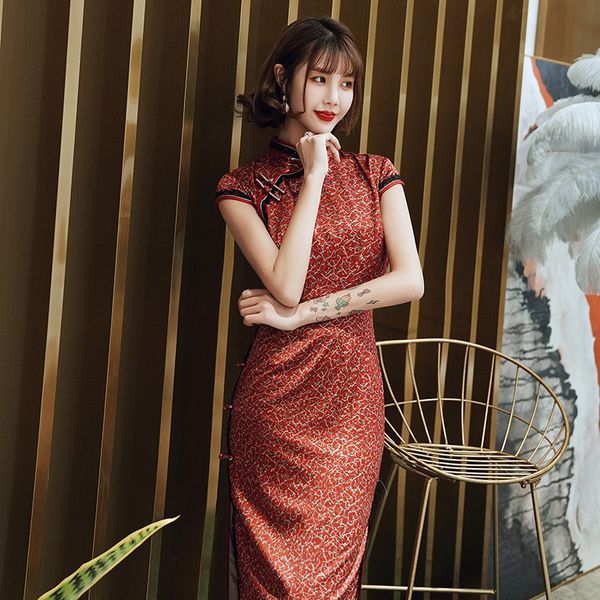 red print lady long qipao evening party gown exquisite mandarin collar cheongsam vintage high split chinese prom dresses
red print lady long qipao evening party gown exquisite mandarin collar cheongsam vintage high split chinese prom dresses