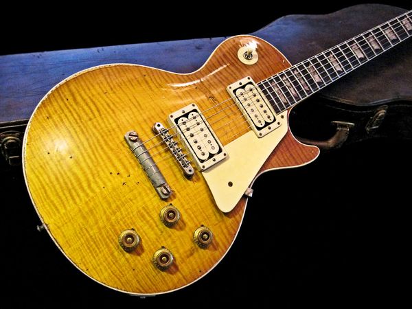 aged/relic custom electric guitar, one piece solid body, mother of pearl inlay, tomdomlye
aged/relic custom electric guitar, one piece solid body, mother of pearl inlay, tomdomlye