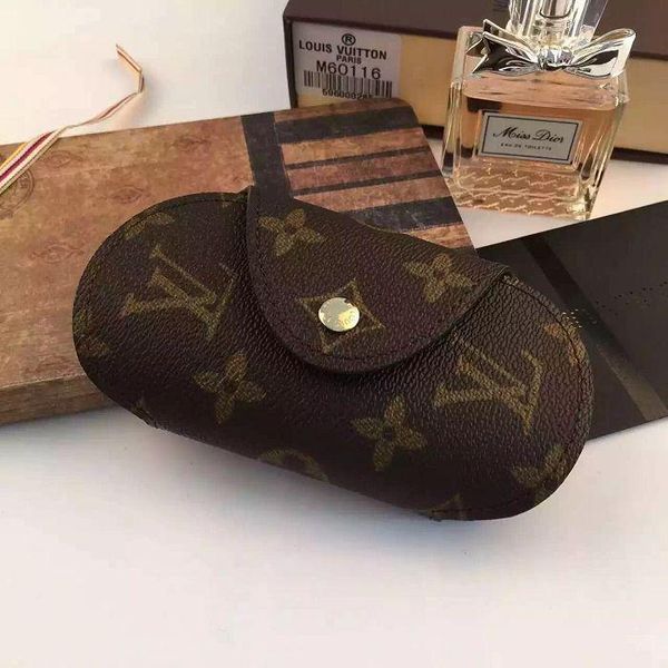 old flower series round large key bag m60116 wallets oxidized leather clutches evening long chain wallets compact purse
old flower series round large key bag m60116 wallets oxidized leather clutches evening long chain wallets compact purse