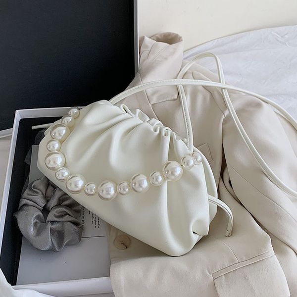 pearl design sweet cloud bags small pu leather crossbody bags for women 2020 solid color shoulder handbags female cross body bag
pearl design sweet cloud bags small pu leather crossbody bags for women 2020 solid color shoulder handbags female cross body bag