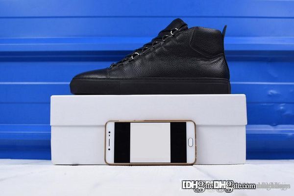 brand new no.2balenciag speed arena mid sneaker high 5382745 arena python leather high-sneaker with velvet come with original box
brand new no.2balenciag speed arena mid sneaker high 5382745 arena python leather high-sneaker with velvet come with original box