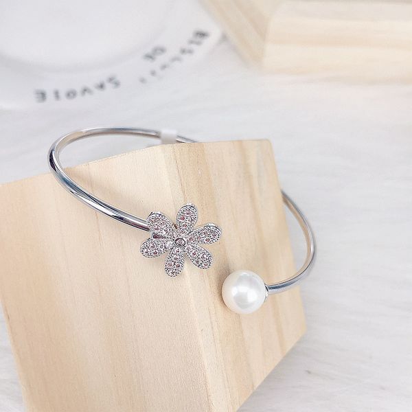 классических модных женщины кристалл pearl цветок маргаритки браслет шарма серебряных украшения подарки невеста подарки, Black
классических модных женщины кристалл pearl цветок маргаритки браслет шарма серебряных украшения подарки невеста подарки, Black